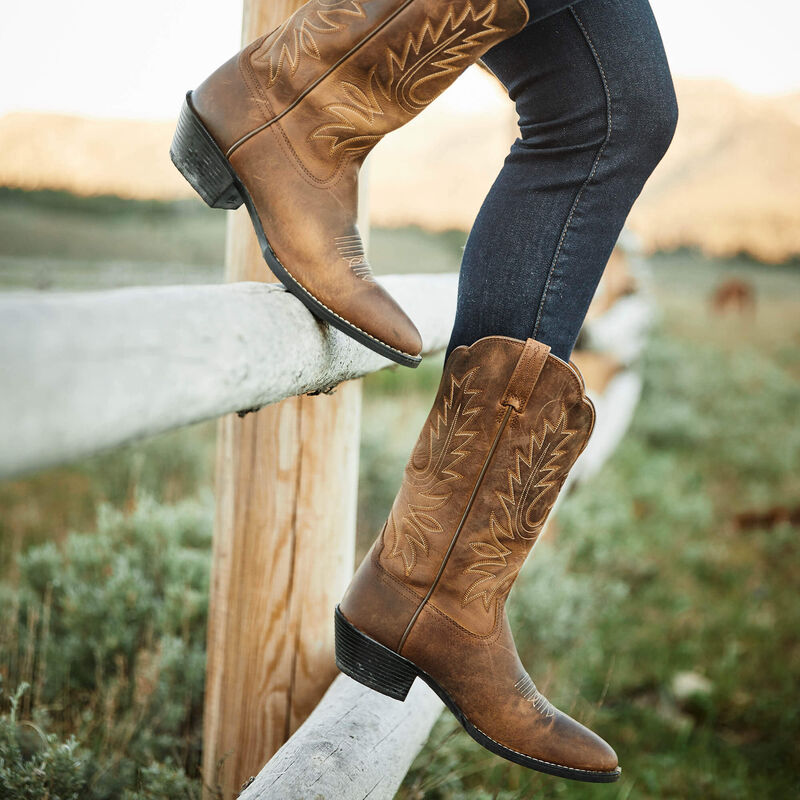 Heritage R Toe Western Boot