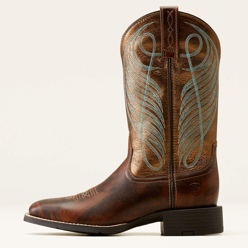 Round Up Wide Square Toe Western Boot